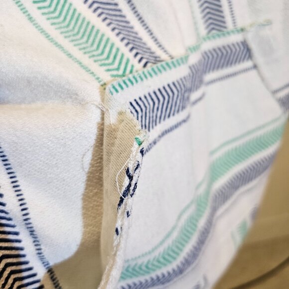 Bo-Ho Non-Zip Tribal/Chevron Design Stripe Hoodie w/Tunnel Pocket - Picture 4 of 4